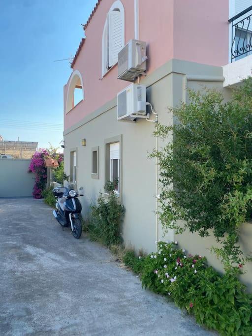 Ilisia Neapoli Apartments 1 Neápolis Esterno foto